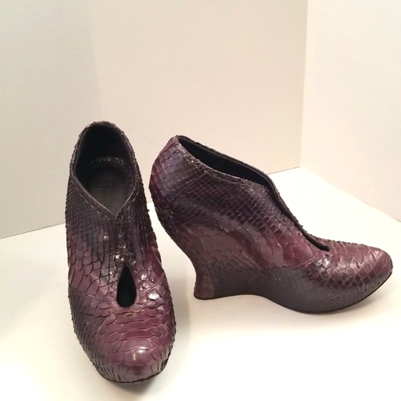Alexander McQueen Shoes - 🎉HP Alexander McQueen Snakeskin Wedge Sculpted Heel Platform Boots Runway Rare